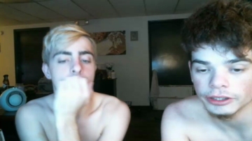 Doubletrouble128  04-11-2021 video pinkass